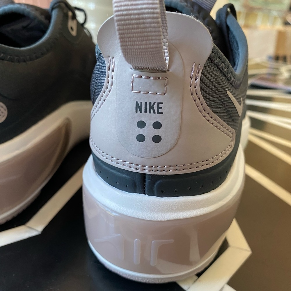 Womens Nike Air Max DIA Off Noir Pumice Black NWT 8 - Picture 11 of 17